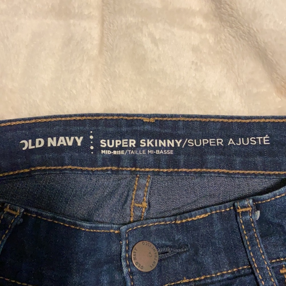 Old Navy dark wash super skinny mid-rise